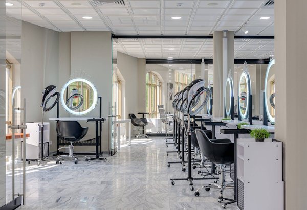 Faites-vous coiffer au salon de coiffure Garance, rue Gambetta !